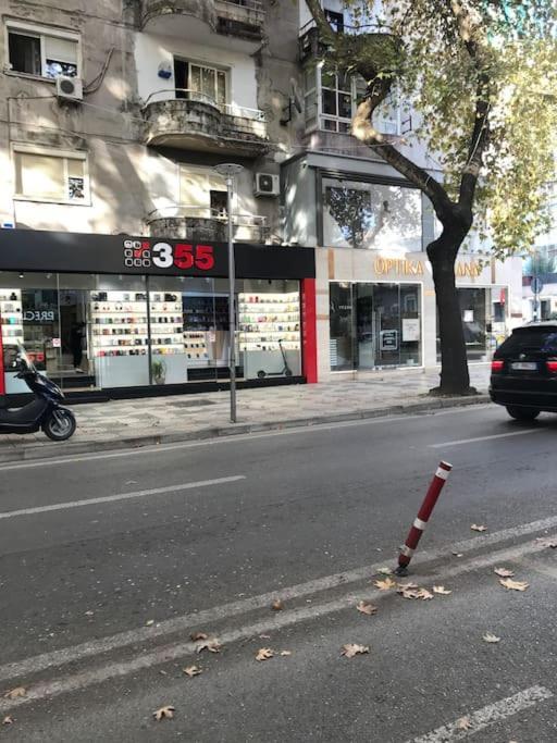 Warm Apartment In The Center Of Tirana City Kültér fotó