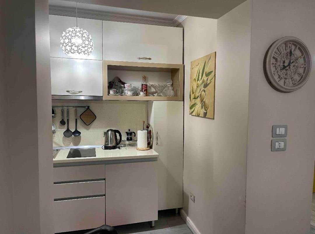 Warm Apartment In The Center Of Tirana City Kültér fotó
